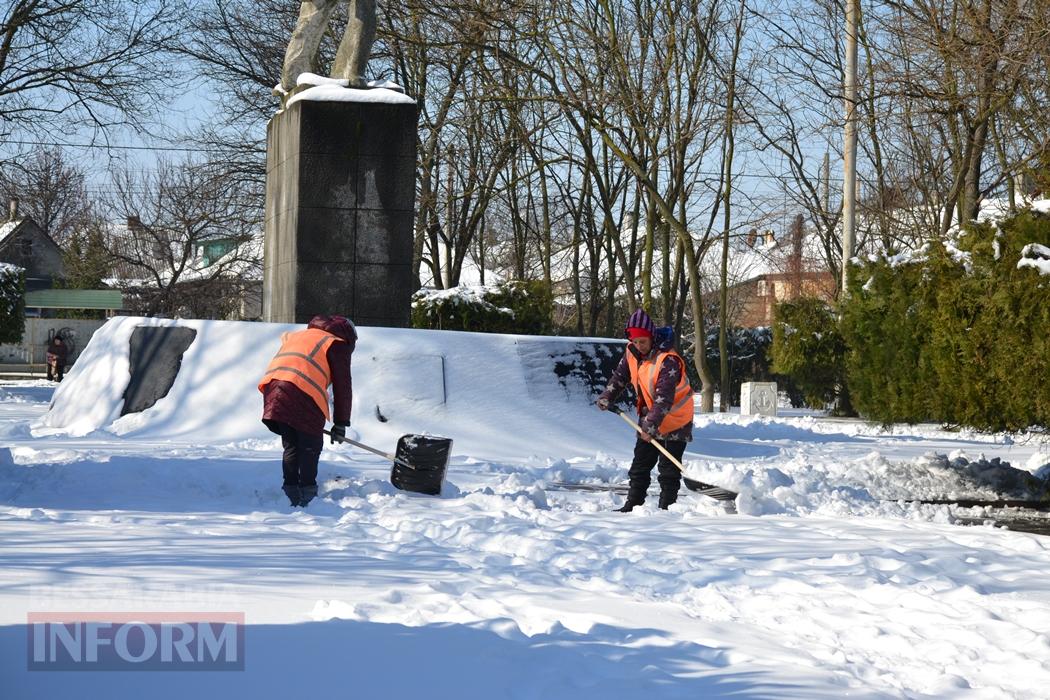 У Кілії комунальні служби перейшли на посилений режим і закликають бізнес підтримувати території в належному стані