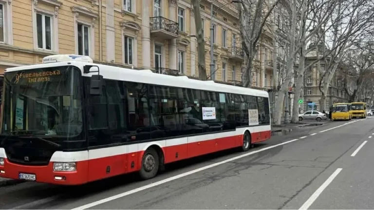 Оголосили розклад руху автобусів в Одесі на 11 березня