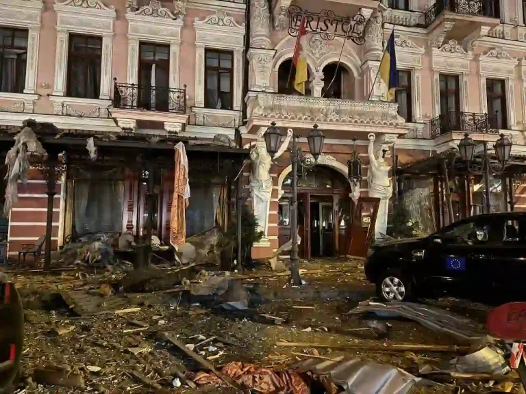Одеса в шрамах: чотири роки повномасштабної війни в цифрах, руїнах і людських долях