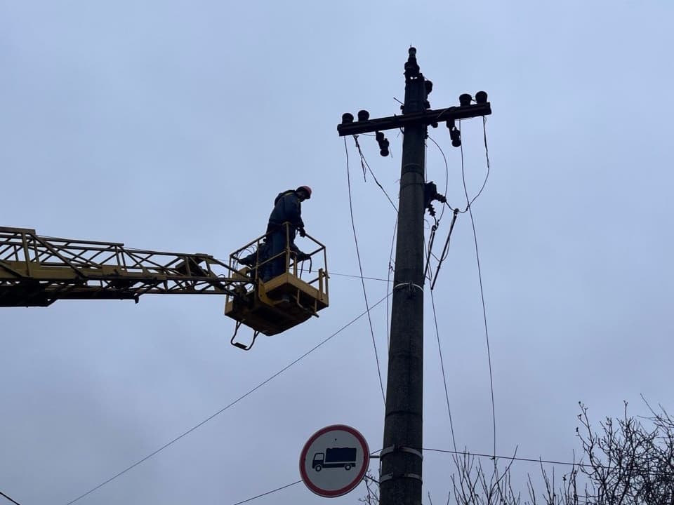 Аварія в мережі знеструмила частину Одеси — енергетики ліквідують наслідки