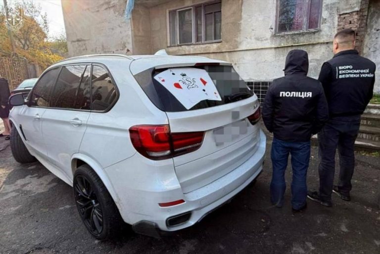 «Сімейне казино»: як брати з Одеси заробили понад 12 млн на підпільному онлайн‑покері — ФОТО