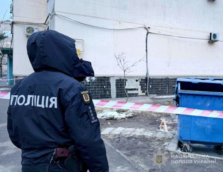 В Одесі жінка залишила новонароджену дитину в сміттєвому контейнері