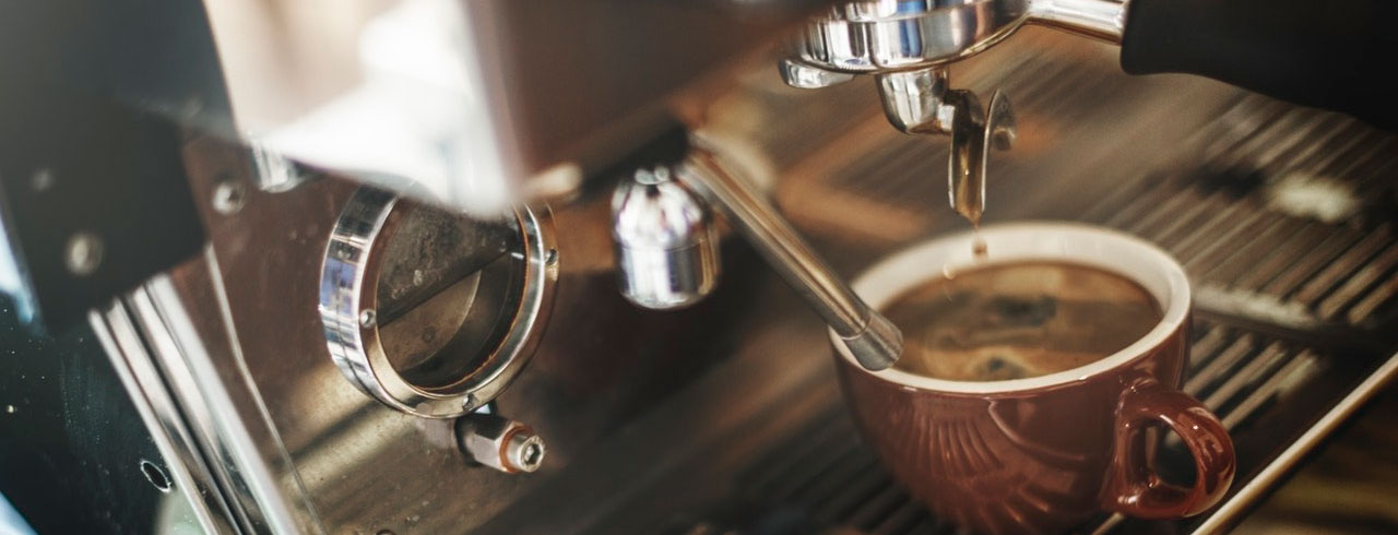 Спасение кофейного ритуала: почему профессиональный сервис выгоднее покупки нового аппарата