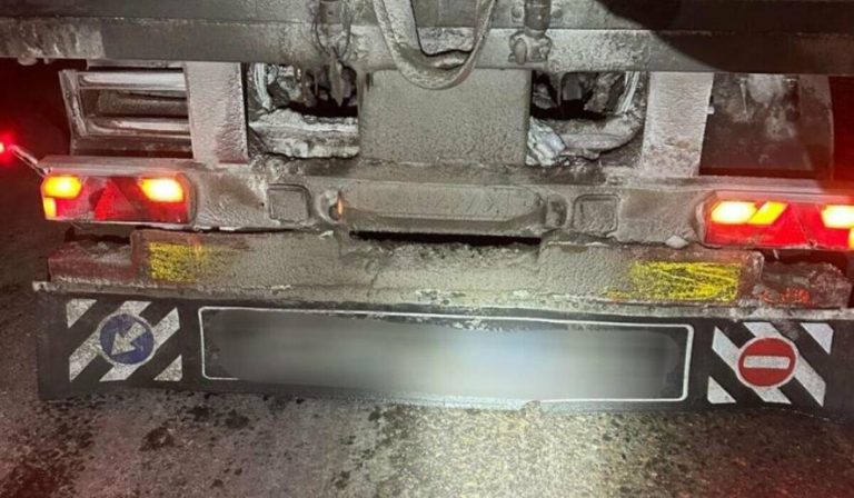 В Одесі попередили про штрафи за забруднені або закриті номерні знаки