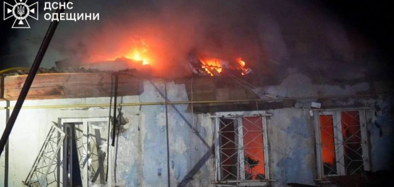 Російські війська вночі нанесли удар по Одесі — 75‑річна жінка загинула у власному помешканні