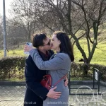 Масовий поцілунок в Одесі: рекорд на морському узбережжі у фото