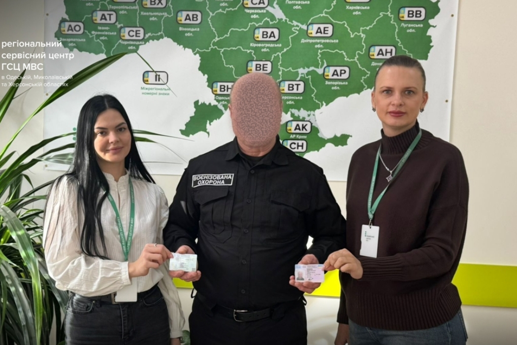 Після недавнього обстрілу енергооб’єкта на Ізмаїльщині вцілілому охоронцю негайно відновили знищені документи