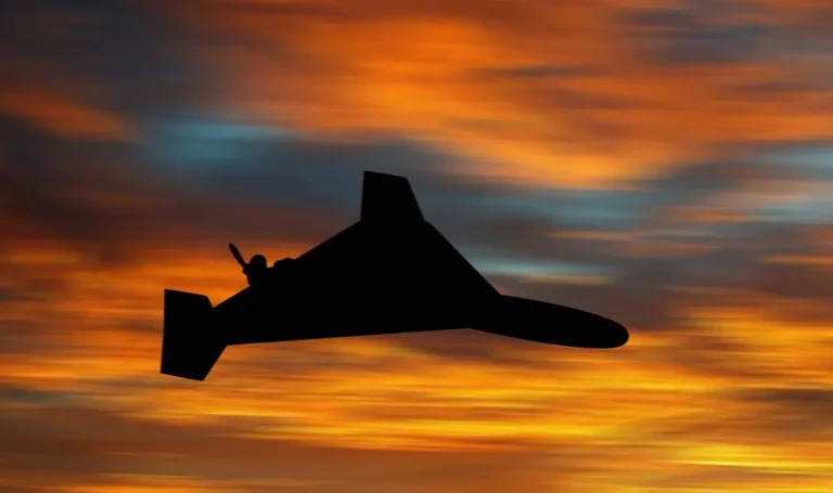 Одесу атакували дрони РФ: влучення в житлові будинки, є постраждалі