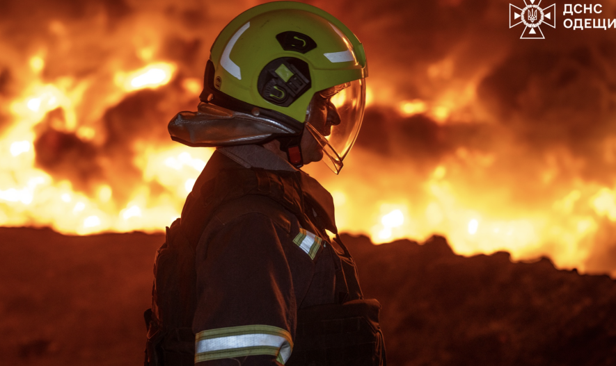 Внаслідок нічної пожежі в Одесі загинув чоловік