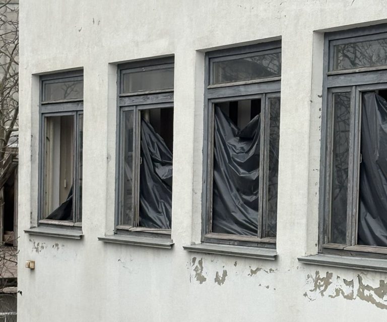 Ворожий удар пошкодив будівлю податкової в Ізмаїлі
