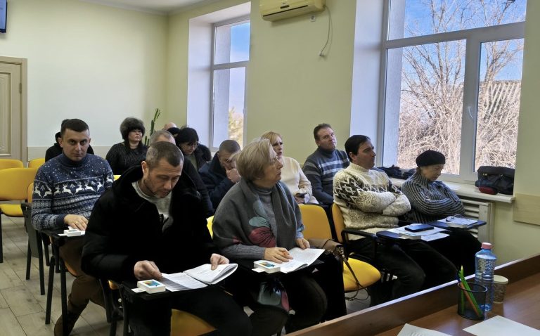 Місто з півдня Одещини звернулося до Кабміну з проханням скоротити відключення електроенергії в багатоквартирних будинках