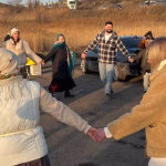 На Куяльнику одесити влаштували спалення опудала зими — фоторепортаж
