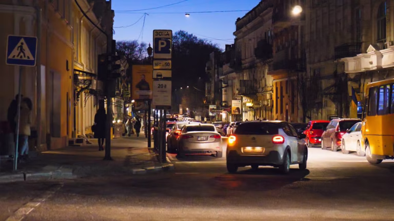 Де завтра в Одесі вимикатимуть світло: оперативні графіки відключень