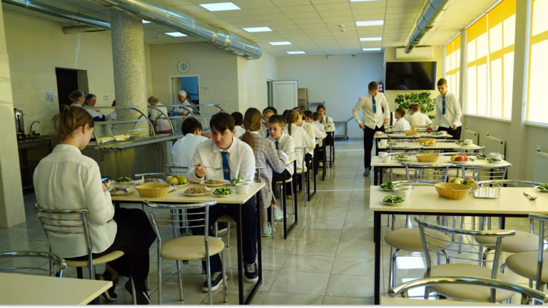 Одеські школи переходять на оновлену систему шкільного харчування