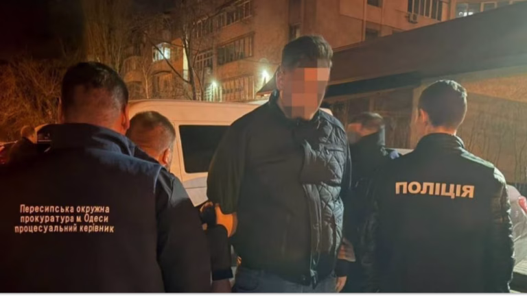 В Одесі лікар за $16 тис. оформлював чоловікам інвалідність
