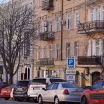 В Одесі відреставрували старовинні двері центрального будинку