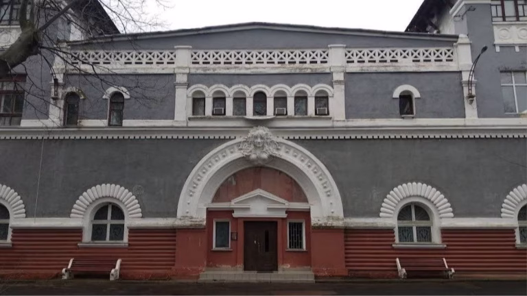На Французькому бульварі в Одесі проводять знесення історичної будівлі