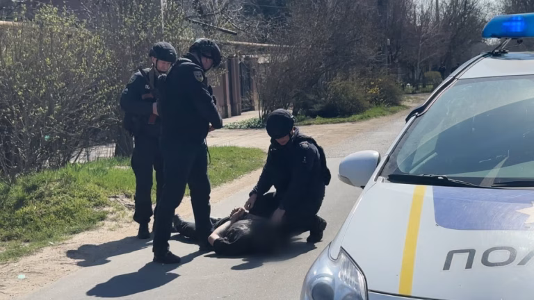 В Одесі військовослужбовець влаштував стрілянину та підрив у центрі міста