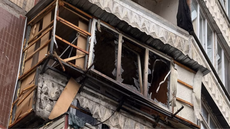 В Одесі після ударів батьки ховалися в коридорі з маленькими дітьми