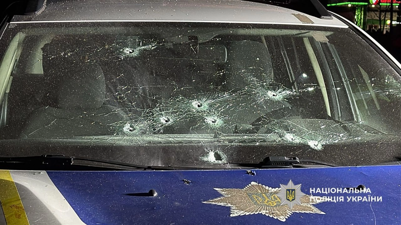 У Одесі поранено патрульних — їхній стан критичний, поліція та ДБР розпочали розслідування