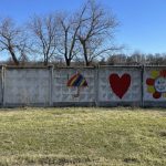 У громаді Білгород-Дністровського району вандалізм долають малюнками замість нецензурщини