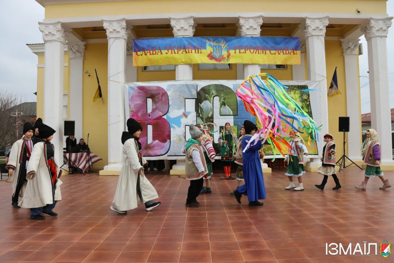 Ізмаїль зустрів благодійний концерт-ярмарок «Весна йде, красу несе»