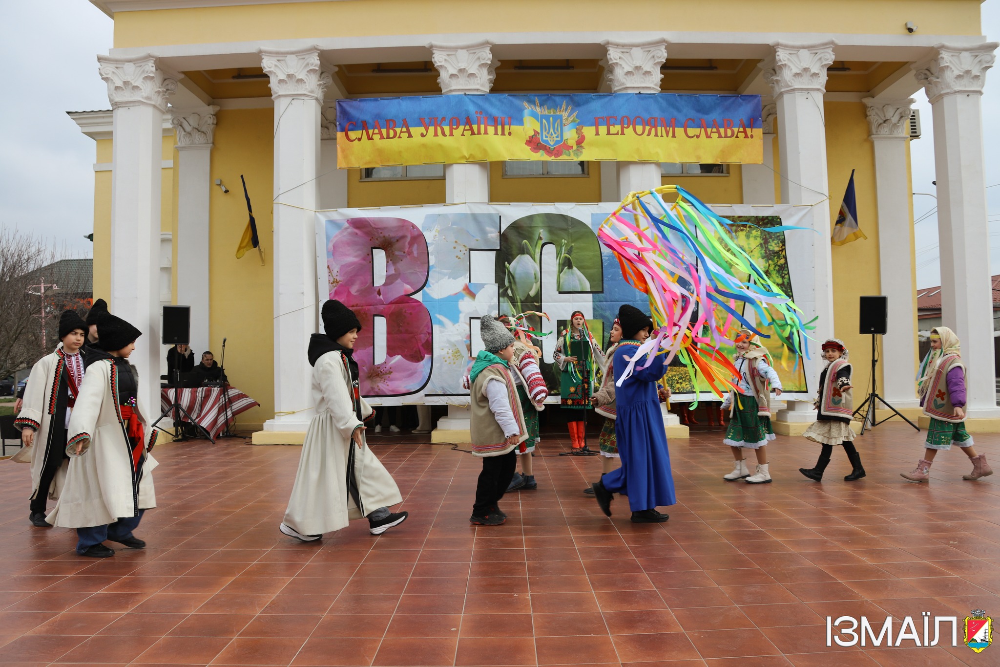 Ізмаїль зустрів благодійний концерт-ярмарок «Весна йде, красу несе»