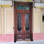 В Одесі реставрували історичні двері будинку Клеймана на Ланжеронівській — фото деталей