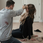 Двоє мешканців Одещини отримали вироки за знущання над жінками