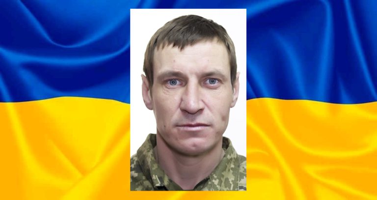 У Білгород-Дністровській громаді прощаються з Героєм Русланом Тихоновим