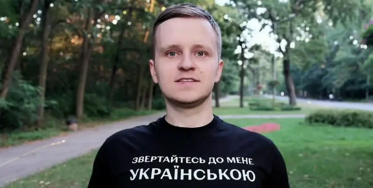 Одеський “мовний інспектор” стверджує, що майже вся Україна його ненавидить і що він лікується в психлікарні