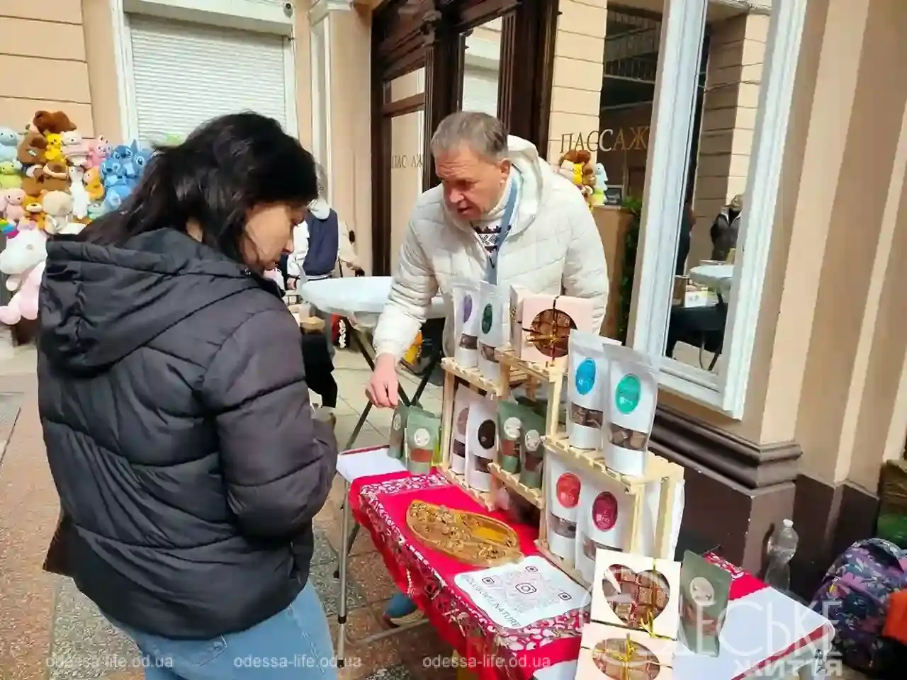 Весняна феєрія в Пасажі: у центрі Одеси відбувся фестиваль «Магія весни» (фоторепортаж)