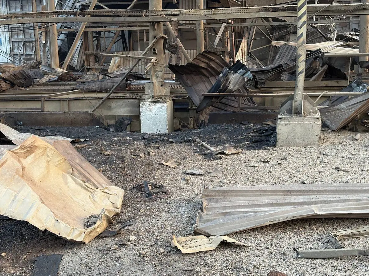 Нічна атака по порту в Одеській області: пошкоджено іноземні судна, що перевозили зерно — є постраждалі