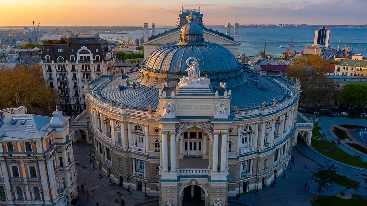 В Одесі оголосили боротьбу з архітектурним хаосом — влада вимагає порядок