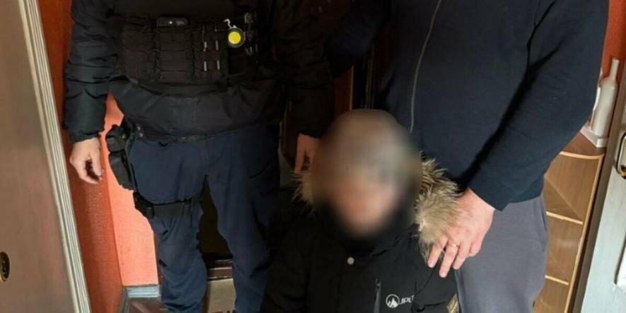 Патрульні в Одесі віднайшли заблукалого хлопчика й повернули його батькам