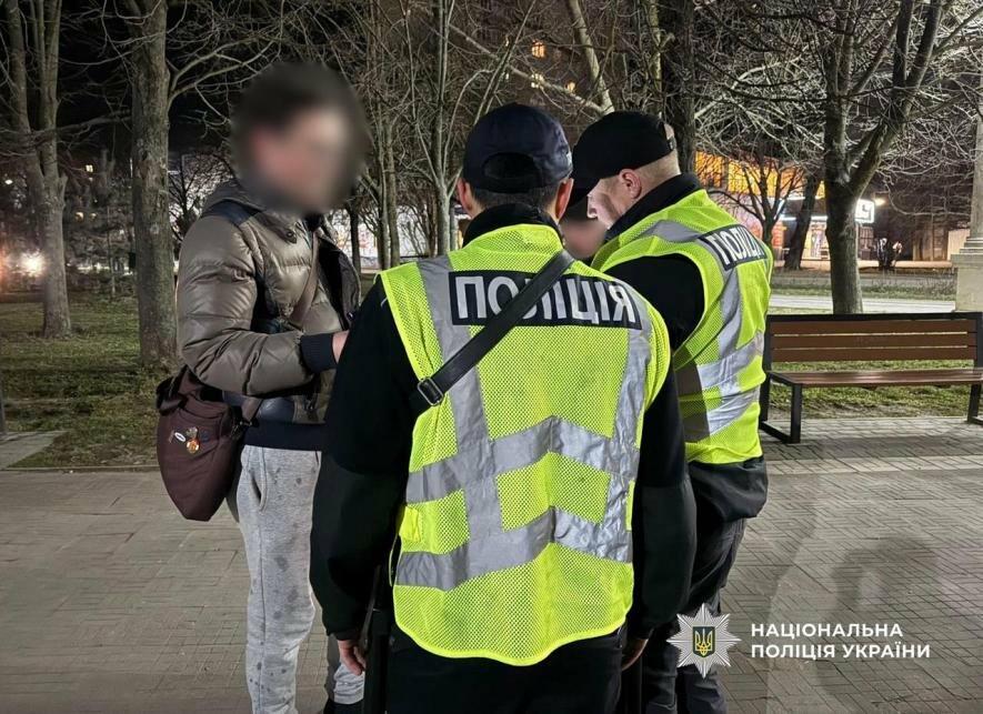 Нічні рейди поліції на Одещині: що перевіряли правоохоронці — ФОТО, ВІДЕО