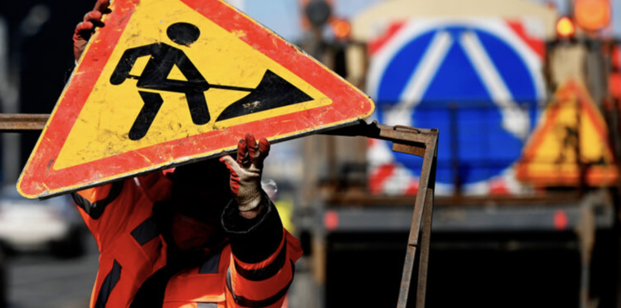 В Одесі ремонтують кілька ключових доріг — водіям радять обирати інші маршрути