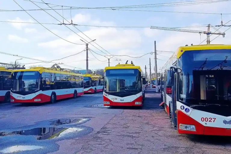 Дефіцит кадрів для електротранспорту в Одесі: половина парку стоїть у депо