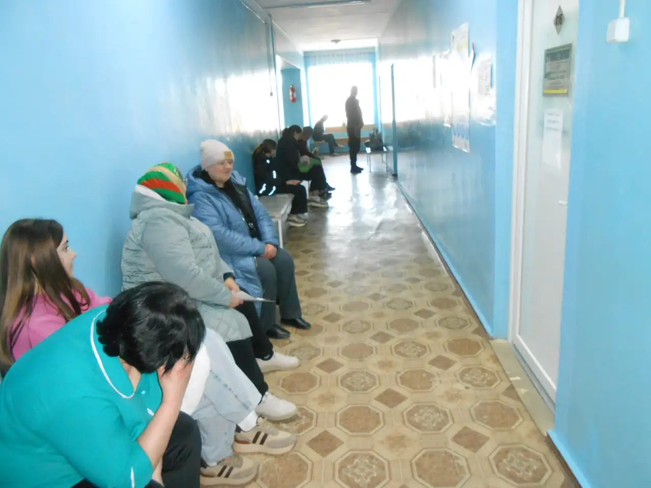 200 км від Одеси: пологи в «швидких», брак ліжок і медиків