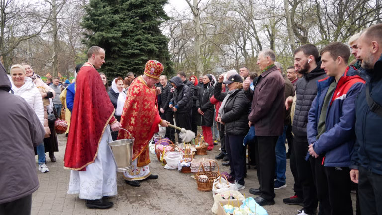 Великдень в Одесі: святкування під комендантською годиною та посиленими патрулями