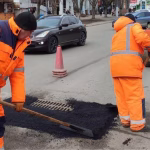 Рух в Одесі паралізовано: низка вулиць стоїть у заторах