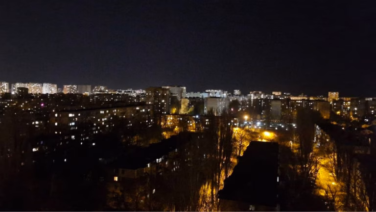 Коли та де вимкнуть світло в Одесі: графіки на завтра