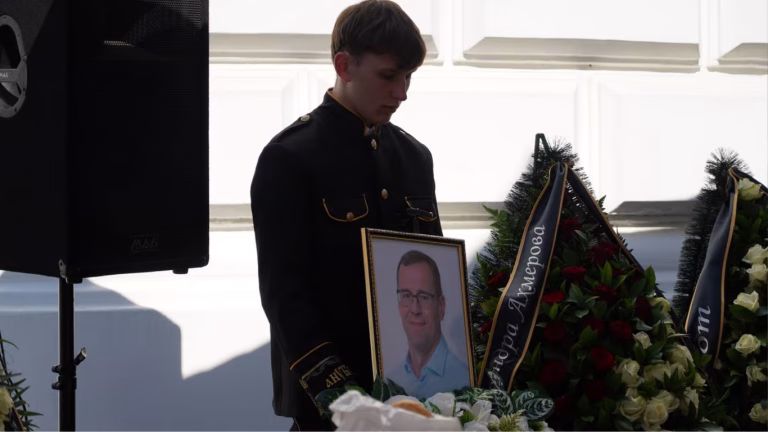 В Одесі провели в останню путь депутата міської ради Олександра Іваницького