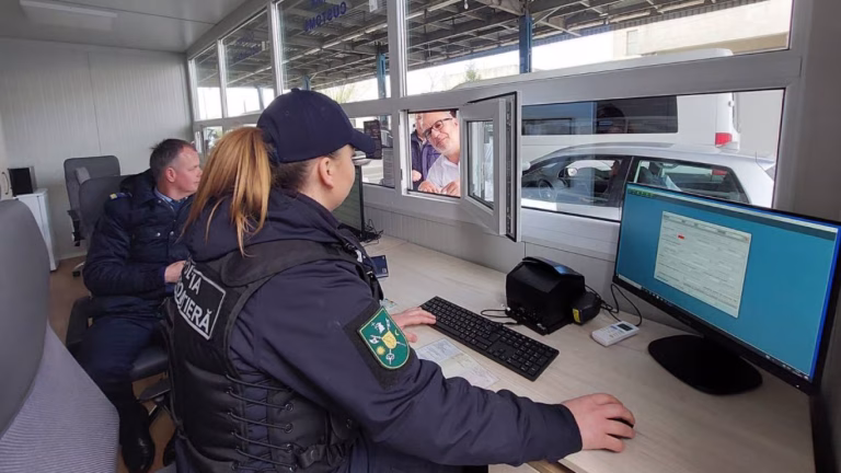 Одеським водіям відмовляють у перетині кордону з Молдовою — що саме перевіряють