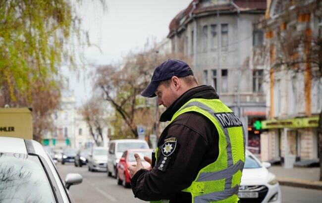 В Одесі викрили банду, яка пересувалася на авто з підробними дипномерами посольства США — ФОТО