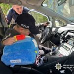 Поліція Одеси взяла під опіку 9-річного Семена, що внаслідок ворожої атаки залишився без матері та дому