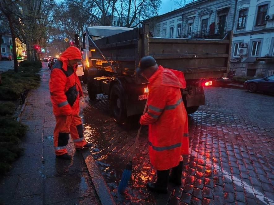 В Одесі закликають мешканців тимчасово обмежити пересування містом — ФОТО