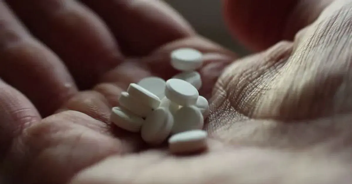 Смерть улюбленця підштовхнула 14‑річну мешканку села Ізмаїльського району до вживання таблеток