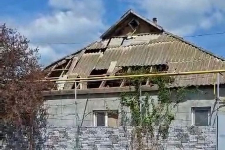 Будинок багатодітного водія «швидкої» зруйновано під час шахед-атаки на Ізмаїльщині