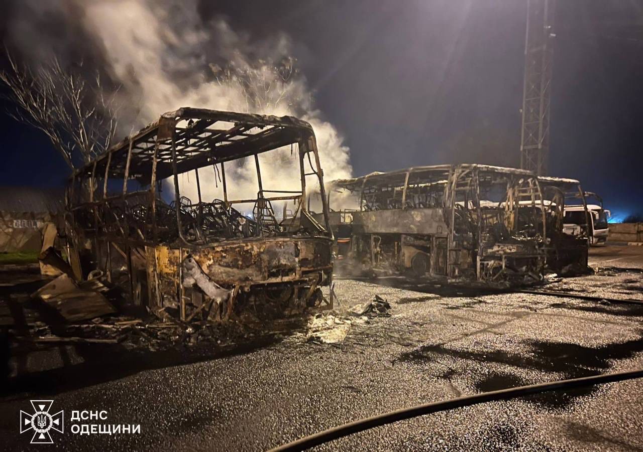 В ніч на 18 квітня Одещину знов атакували ударні безпілотники РФ